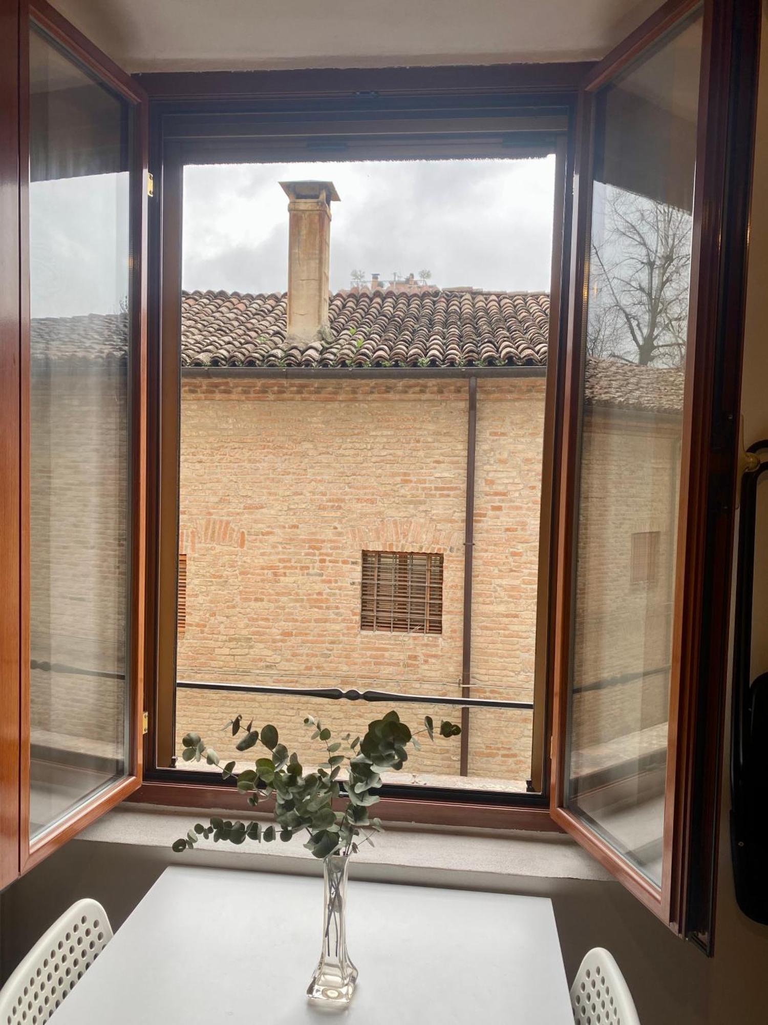 Teatro Inn - Timeless Charm Correggio Extérieur photo